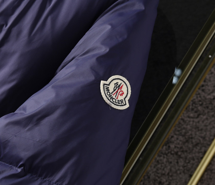 Moncler Design Mens Womens Winter Windprood Down Jackets Keep Warm 90% White Duck Down
