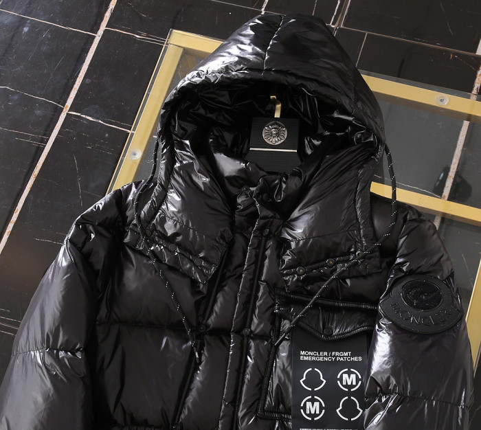 Moncler Design Mens Womens Winter Windprood Down Jackets Keep Warm 90% White Duck Down