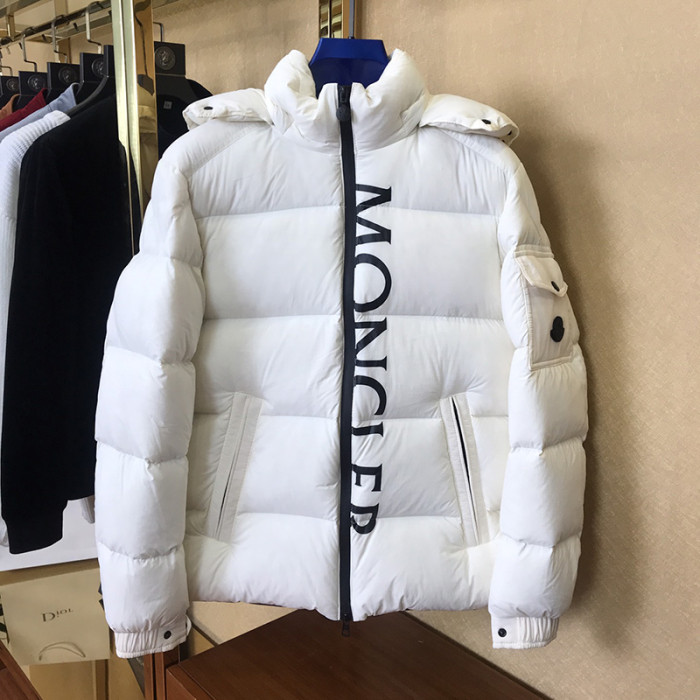 Moncler Design Mens Womens Winter Windprood Down Jackets Keep Warm 90% White Duck Down