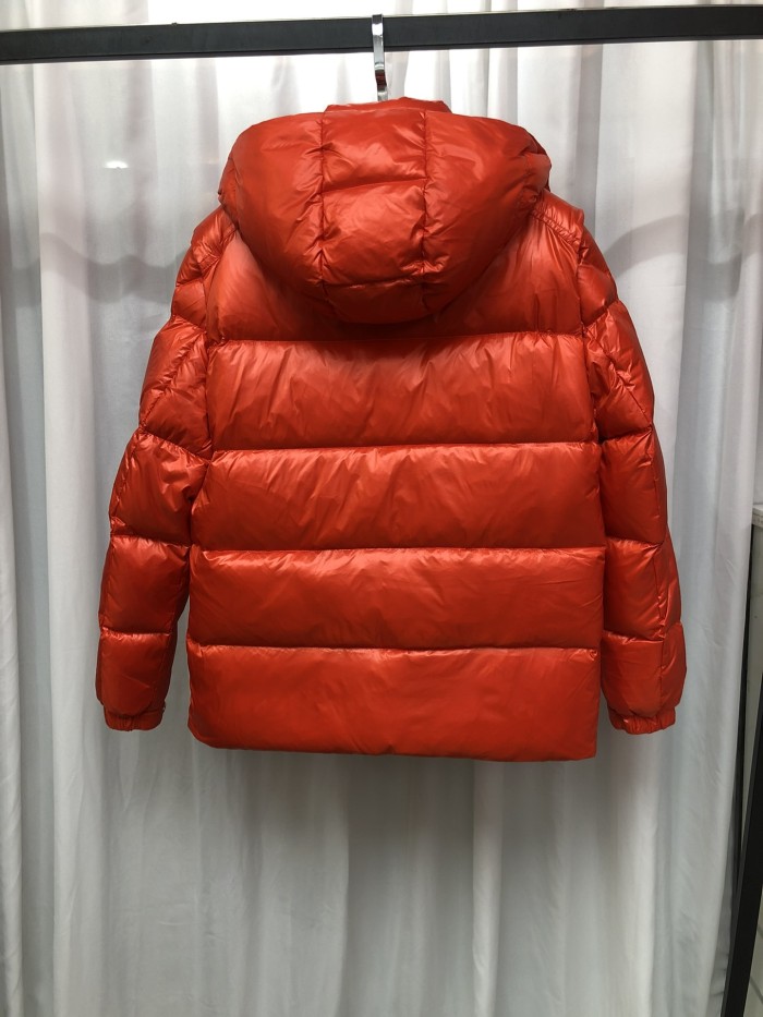 Moncler Design Mens Womens Winter Windprood Down Jackets Keep Warm 90% White Duck Down