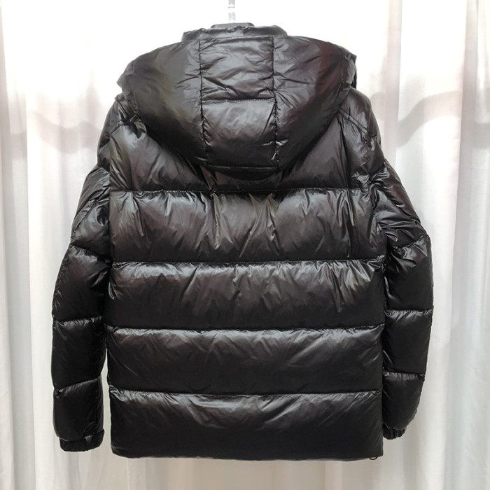 Moncler Design Mens Womens Winter Windprood Down Jackets Keep Warm 90% White Duck Down