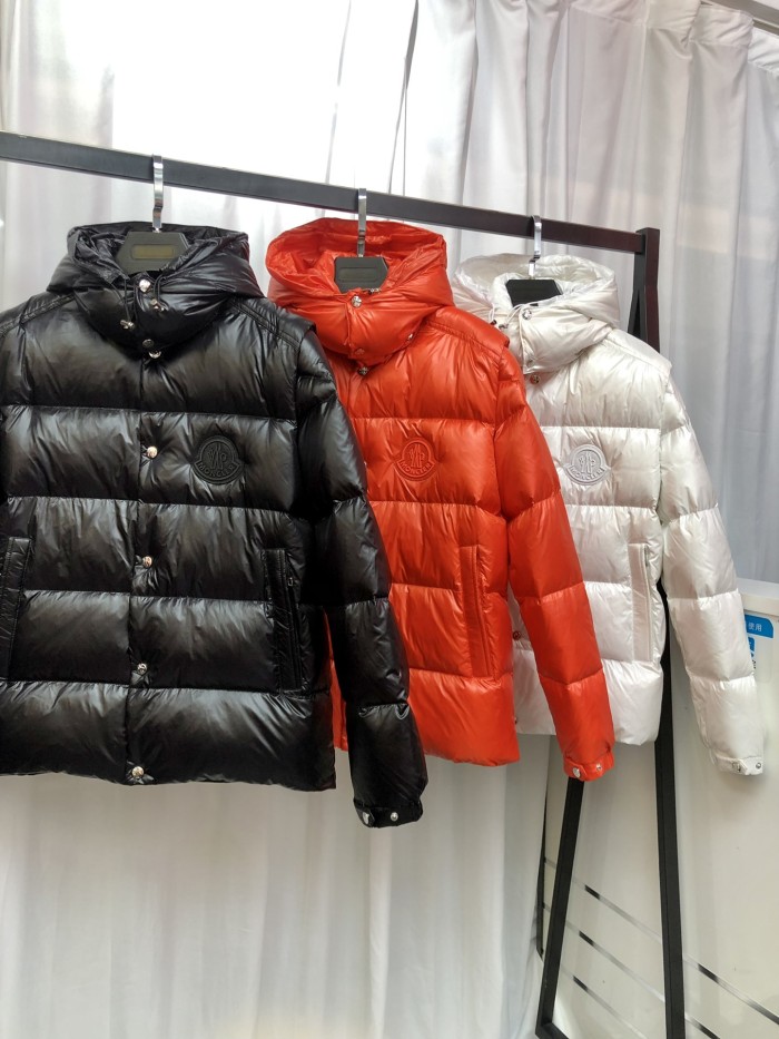 Moncler Design Mens Womens Winter Windprood Down Jackets Keep Warm 90% White Duck Down