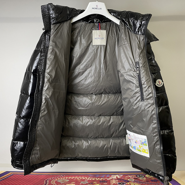 Moncler Design Mens Womens Winter Windprood Down Jackets Keep Warm 90% White Duck Down