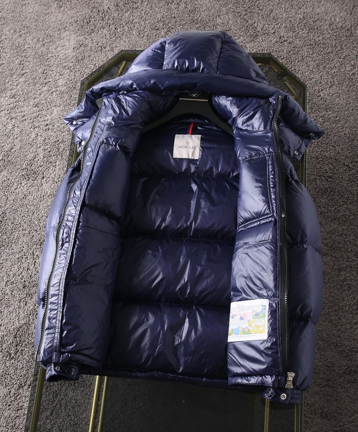Moncler Design Mens Womens Winter Windprood Down Jackets Keep Warm 90% White Duck Down