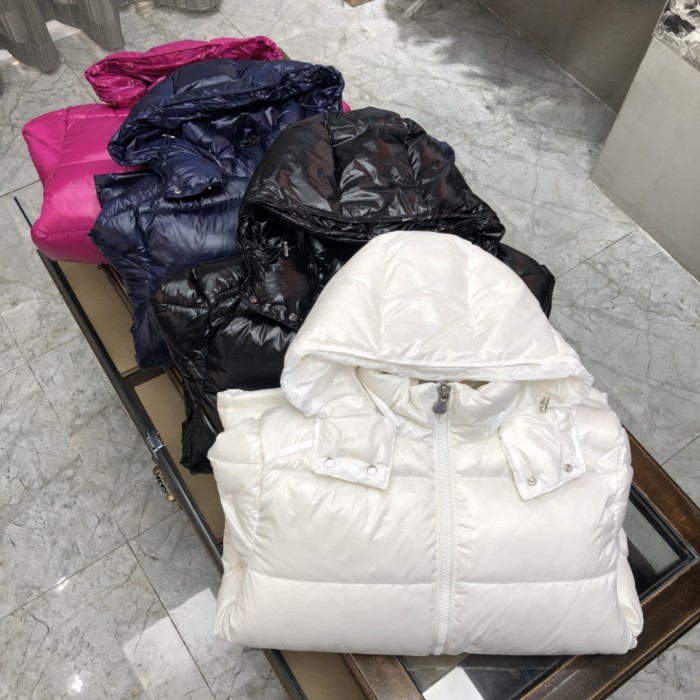 Moncler Design Mens Womens Winter Windprood Down Jackets Keep Warm 90% White Duck Down