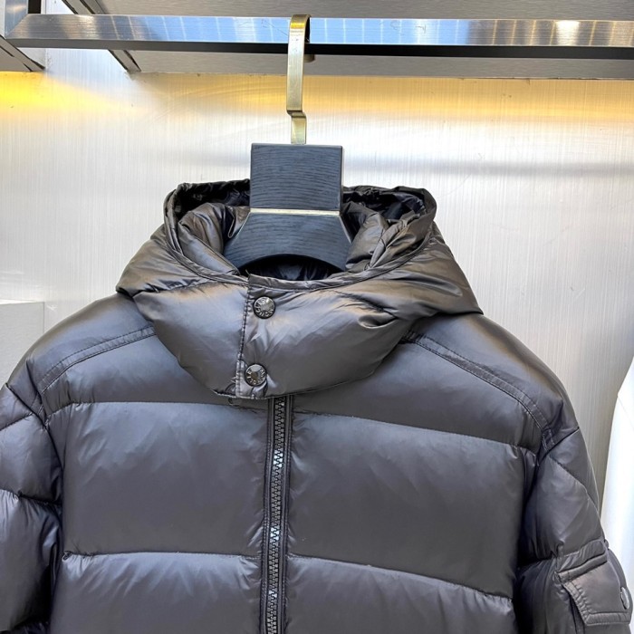 Moncler Design Mens Womens Winter Windprood Down Jackets Keep Warm 90% White Duck Down