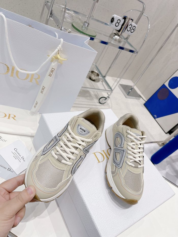 Dior Womens Shoes Sneakers Luxury Brand B30 SNEAKER Cream Mesh and Technical Fabric Unisex Design 3SN279ZMA_H161