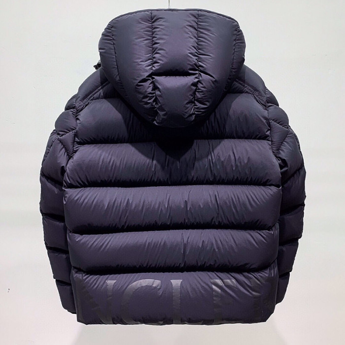 Moncler Design Mens Womens Winter Windprood Down Jackets Keep Warm 90% White Duck Down