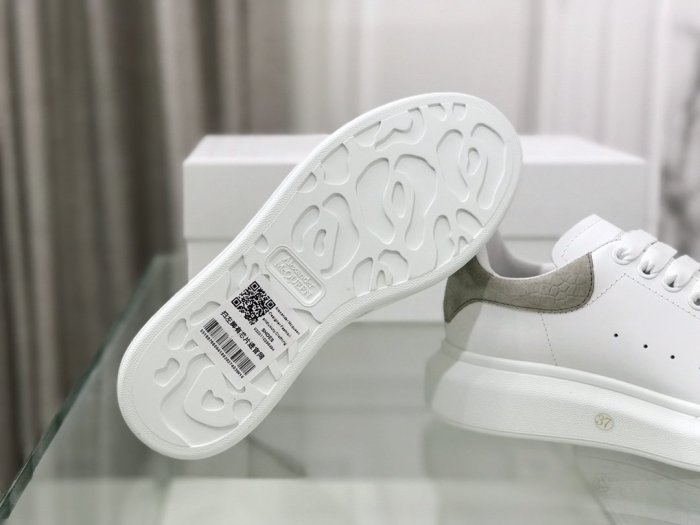 Alexander McQueen Women Shoes Sneakers Fashion Design Luxury Brand with Original Box