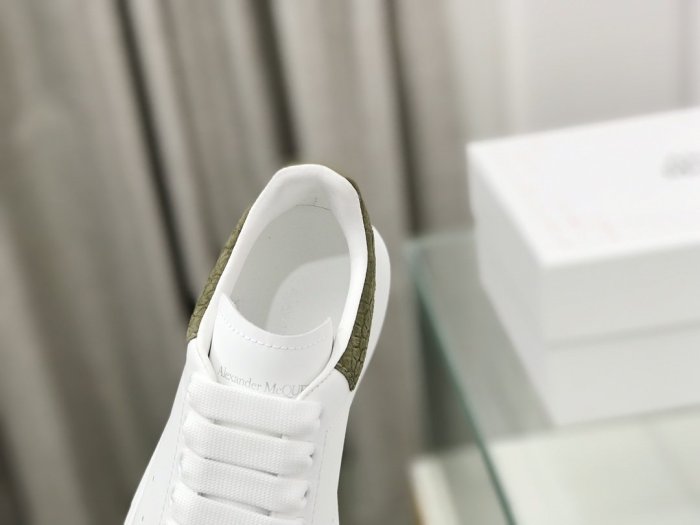 Alexander McQueen Women Shoes Sneakers Fashion Design Luxury Brand with Original Box