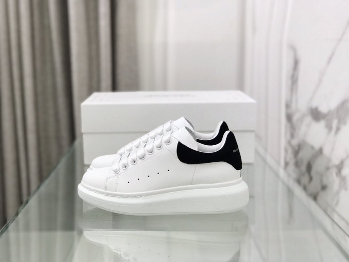Alexander McQueen Women Shoes Sneakers Fashion Design Luxury Brand with Original Box