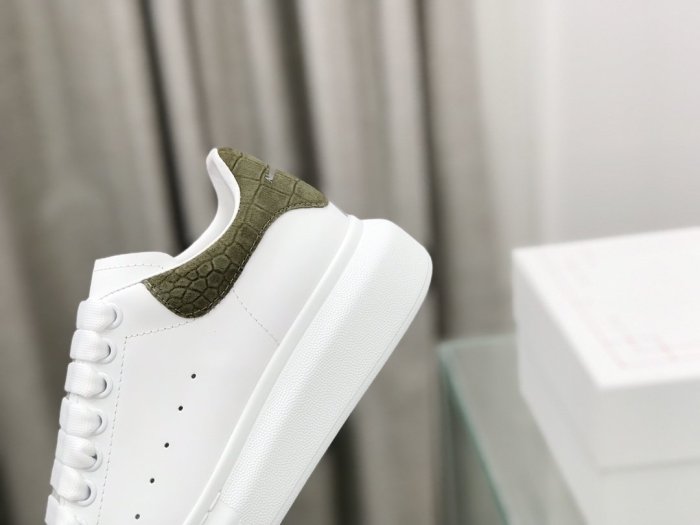 Alexander McQueen Women Shoes Sneakers Fashion Design Luxury Brand with Original Box