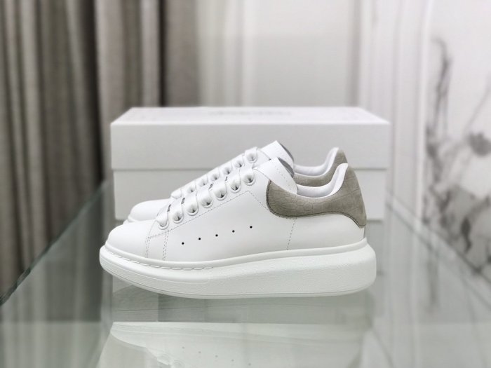 Alexander McQueen Women Shoes Sneakers Fashion Design Luxury Brand with Original Box