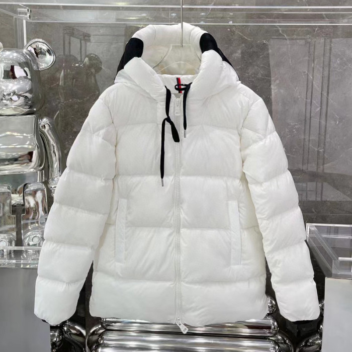 Moncler Design Mens Womens Winter Windprood Down Jackets Keep Warm 90% White Duck Down