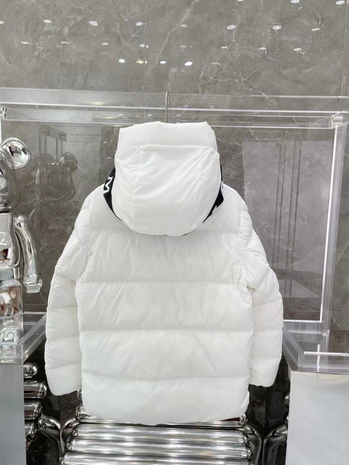 Moncler Design Mens Womens Winter Windprood Down Jackets Keep Warm 90% White Duck Down