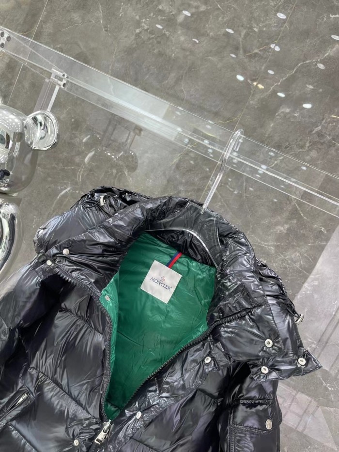 Moncler Design Mens Womens Winter Windprood Down Jackets Keep Warm 90% White Duck Down