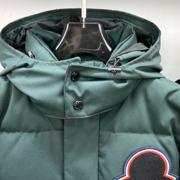 Moncler Design Mens Womens Winter Windprood Down Jackets Keep Warm 90% White Duck Down