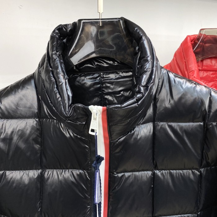 Moncler Design Mens Womens Winter Windprood Down Jackets Keep Warm 90% White Duck Down