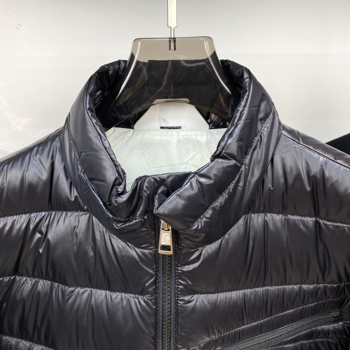 Moncler Design Mens Womens Winter Windprood Down Jackets Keep Warm 90% White Duck Down
