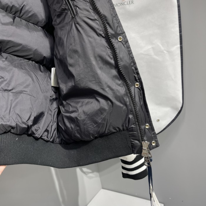Moncler Genius Design Mens Womens Winter Windprood Down Jackets Keep Warm 90% White Duck Down