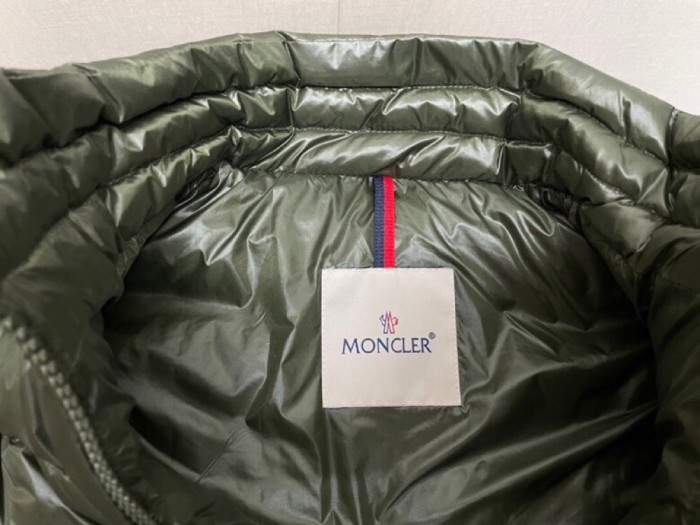 Moncler Design Mens Womens Winter Windprood Down Jackets Keep Warm 90% White Duck Down