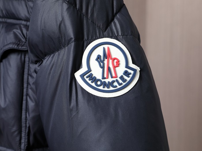 Moncler Genius Design Mens Womens Winter Windprood Down Jackets Keep Warm 90% White Duck Down