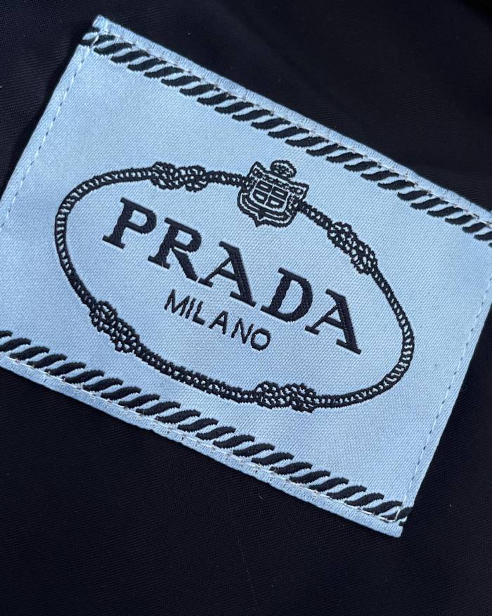 Prada Mens Womens Winter Windprood Down Jackets Keep Warm 90% White Duck Down