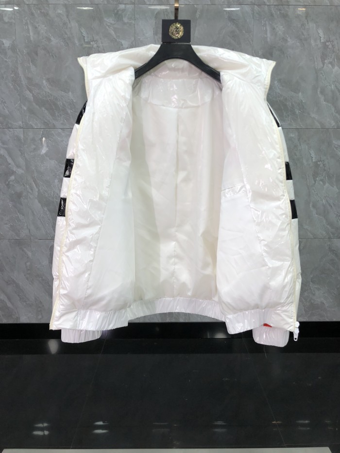 Balenciaga Design Mens Womens Winter Windprood Down Jackets Keep Warm 90% White Duck Down