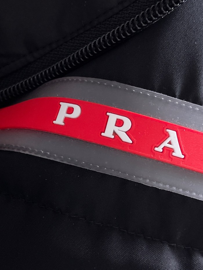 Prada Mens Womens Winter Windprood Down Jackets Keep Warm 90% White Duck Down
