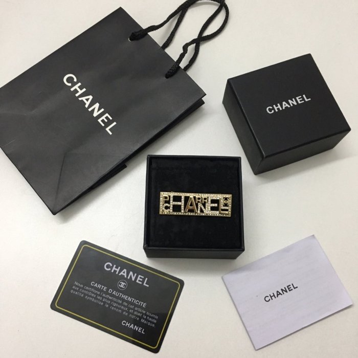 Chanel Luxury Womens Brooche GA053