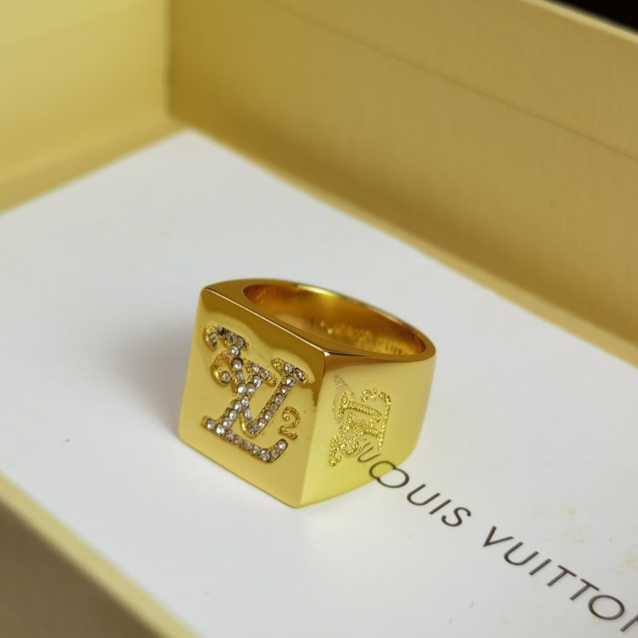 Louis Vuitton Luxury Womens Ring SQUARED LV RING