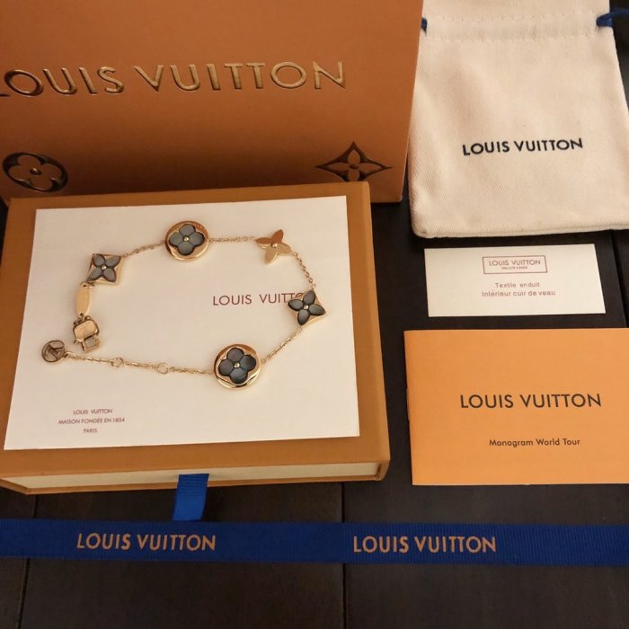Louis Vuitton Luxury Womens Bracelet