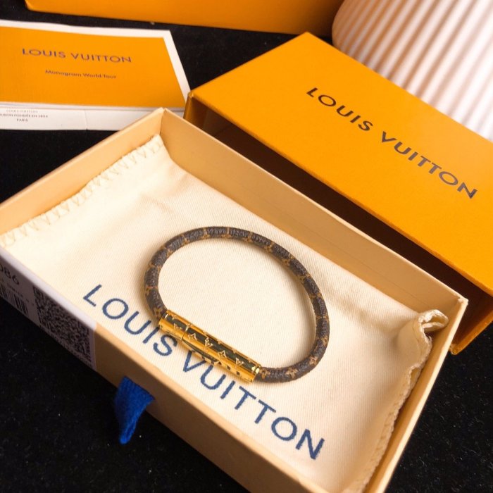 Louis Vuitton Luxury Womens Bracelet