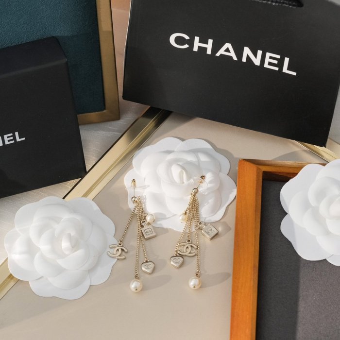 Louis Vuitton Luxury Womens Earrings