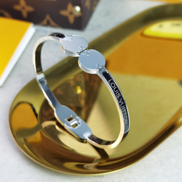 Louis Vuitton Luxury Womens Bracelet