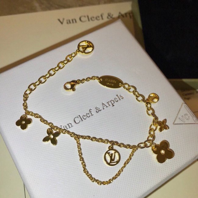 Louis Vuitton Luxury Womens Bracelet