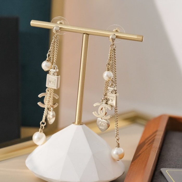Louis Vuitton Luxury Womens Earrings