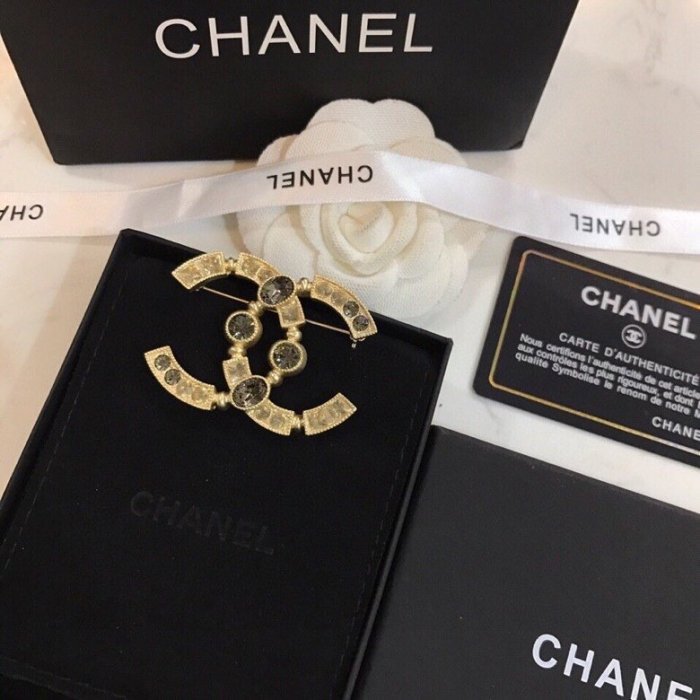 Chanel Luxury Womens Brooche