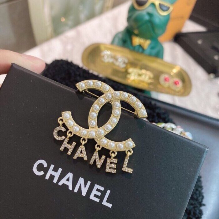 Chanel Luxury Womens Brooche