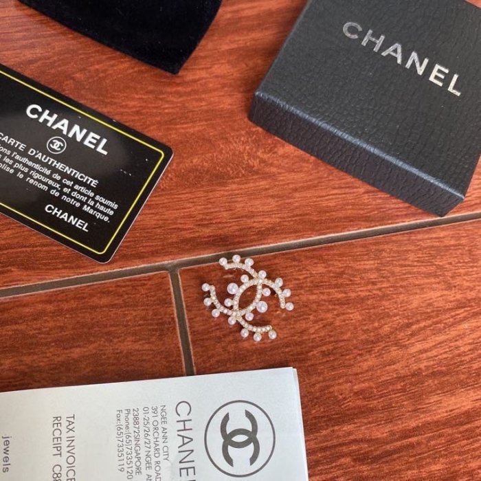 Chanel Luxury Womens Brooche