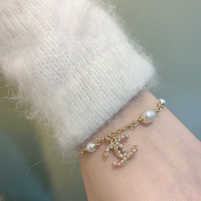 Chanel Luxury Womens Bracelet