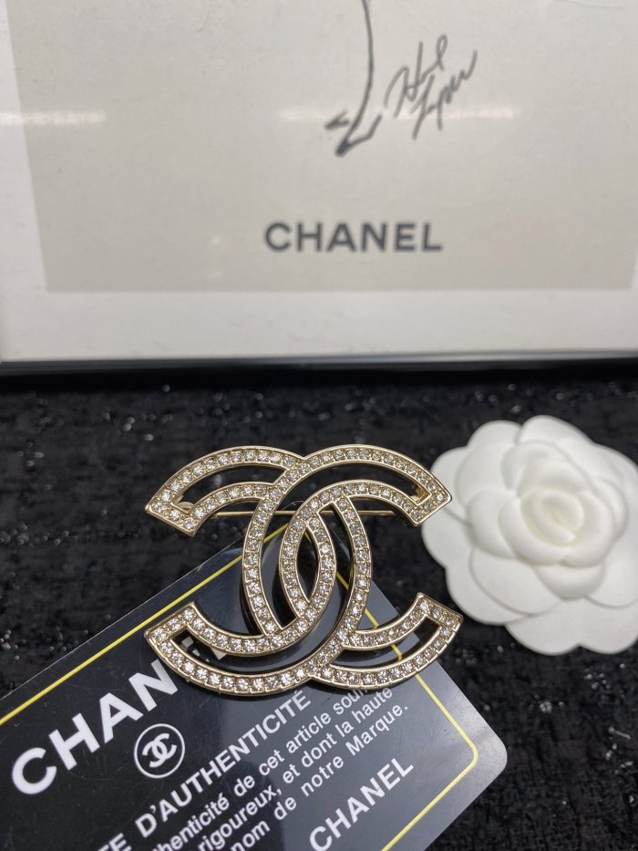 Chanel Luxury Womens Brooche CA017