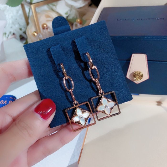 Louis Vuitton Luxury Womens Earrings