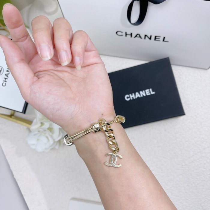 Chanel Luxury Womens Bracelet