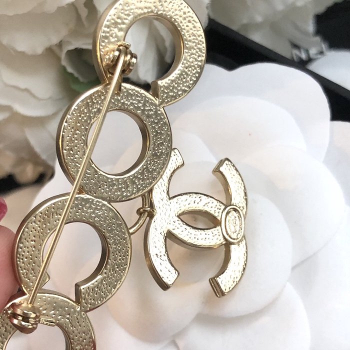 Chanel Luxury Womens Brooche
