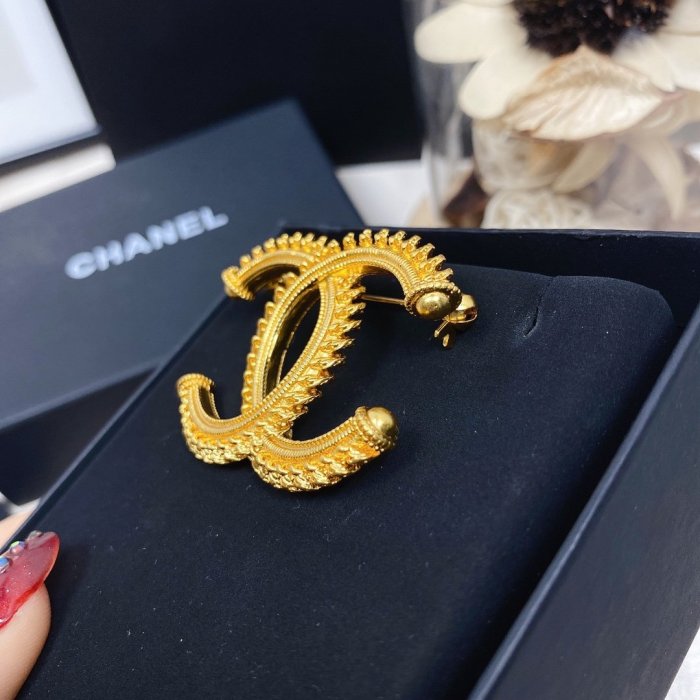 Chanel Luxury Womens Brooche YA061