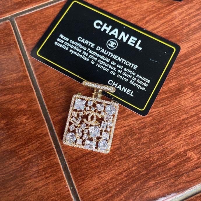 Chanel Luxury Womens Brooche