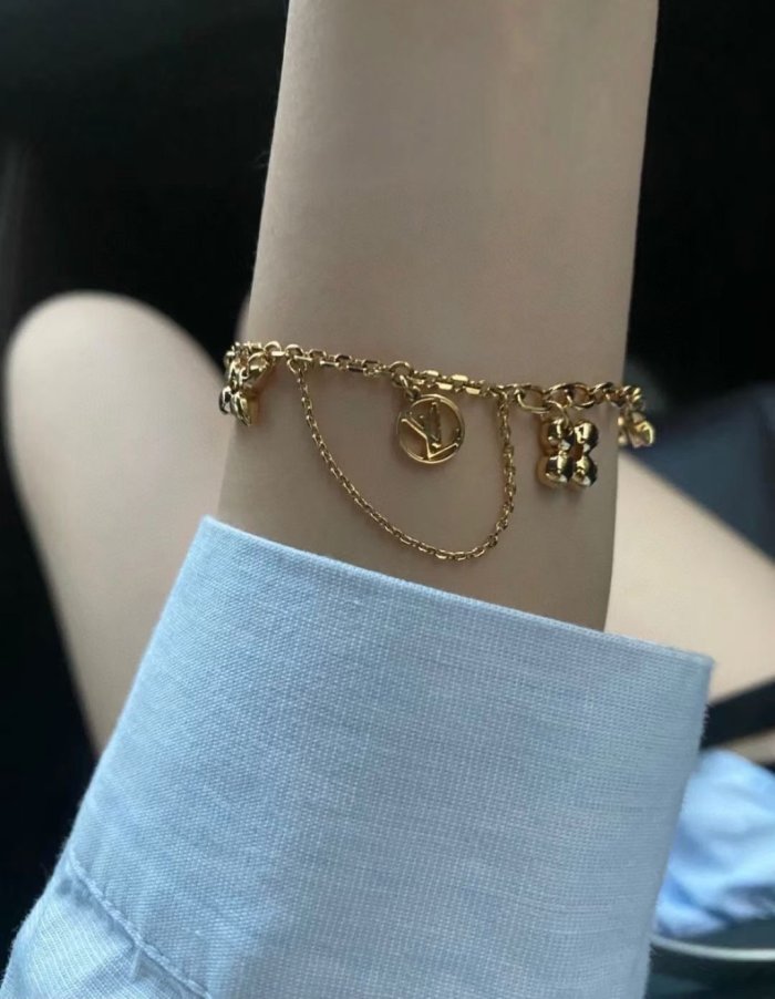 Louis Vuitton Luxury Womens Bracelet