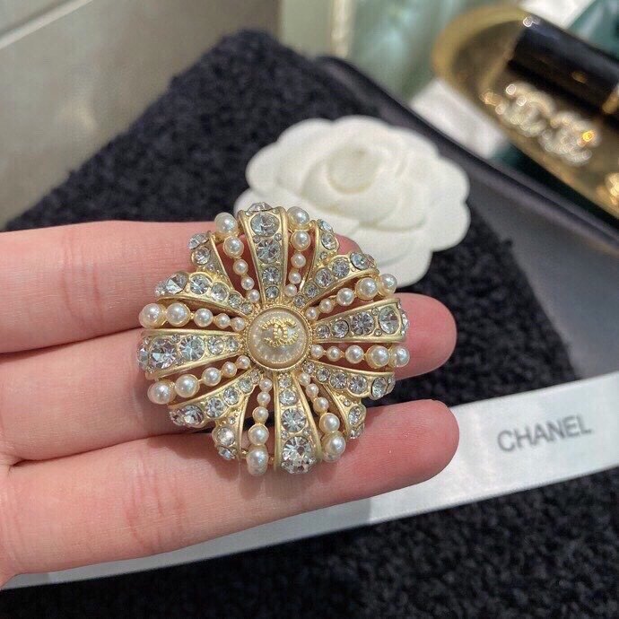 Chanel Luxury Womens Brooche