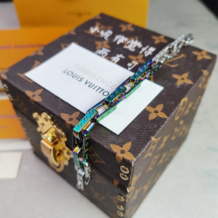 Louis Vuitton Luxury Men Womens Bracelet